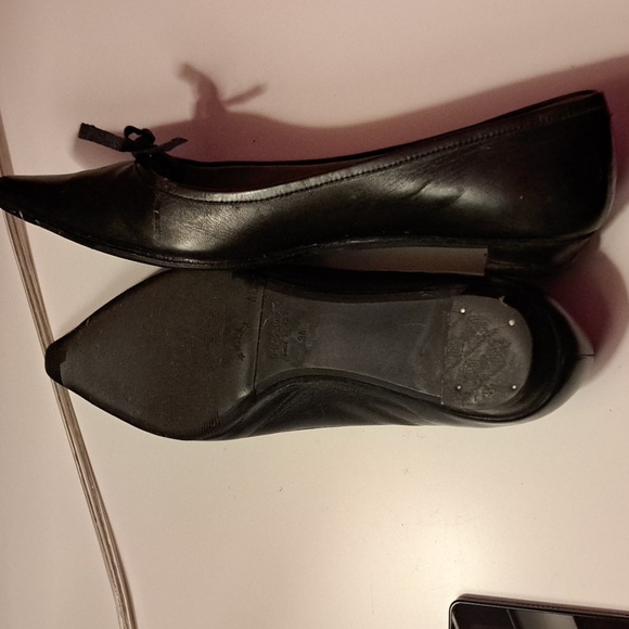 Prada Black Leather Flats with Bow - Picture 5 of 16